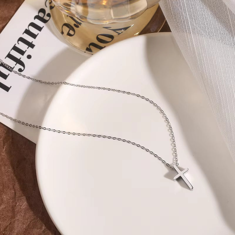 NECKLACE - SIMPLE CROSS (silver)